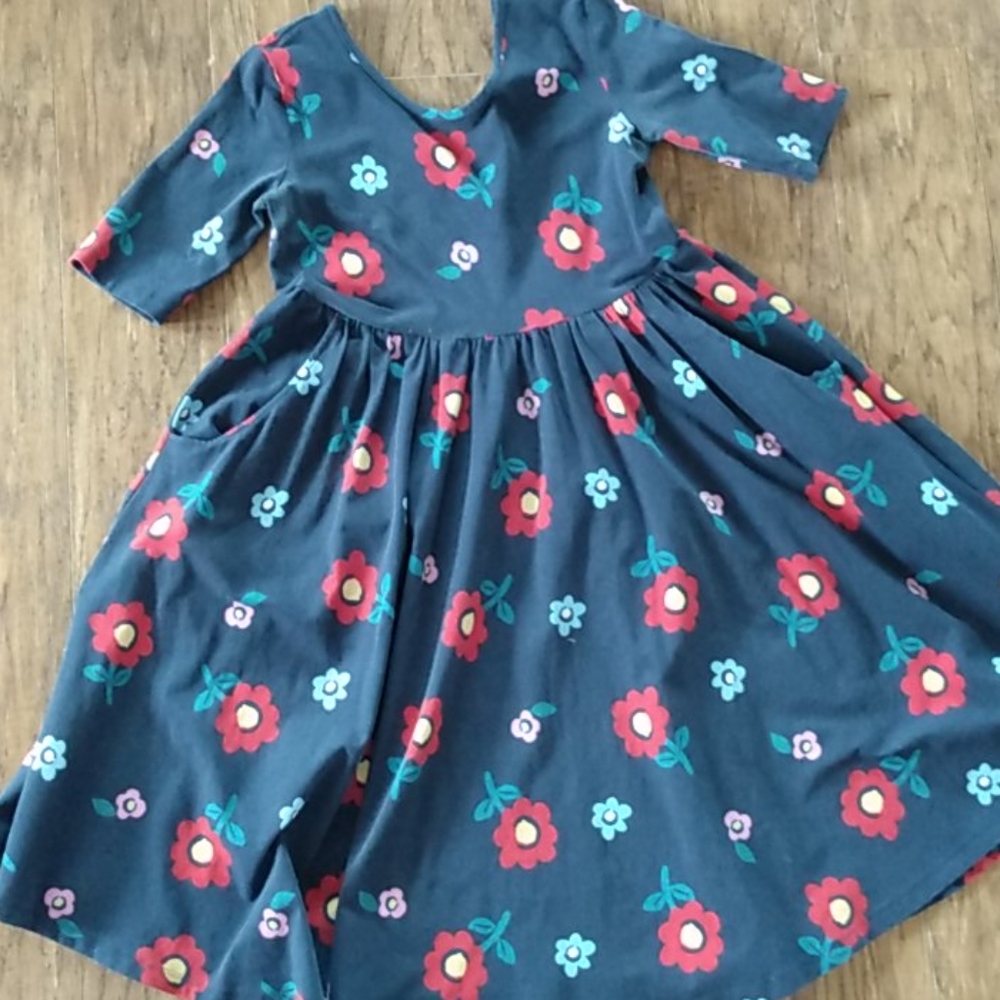 Hanna Andersson twirl dress 160 Navy Red